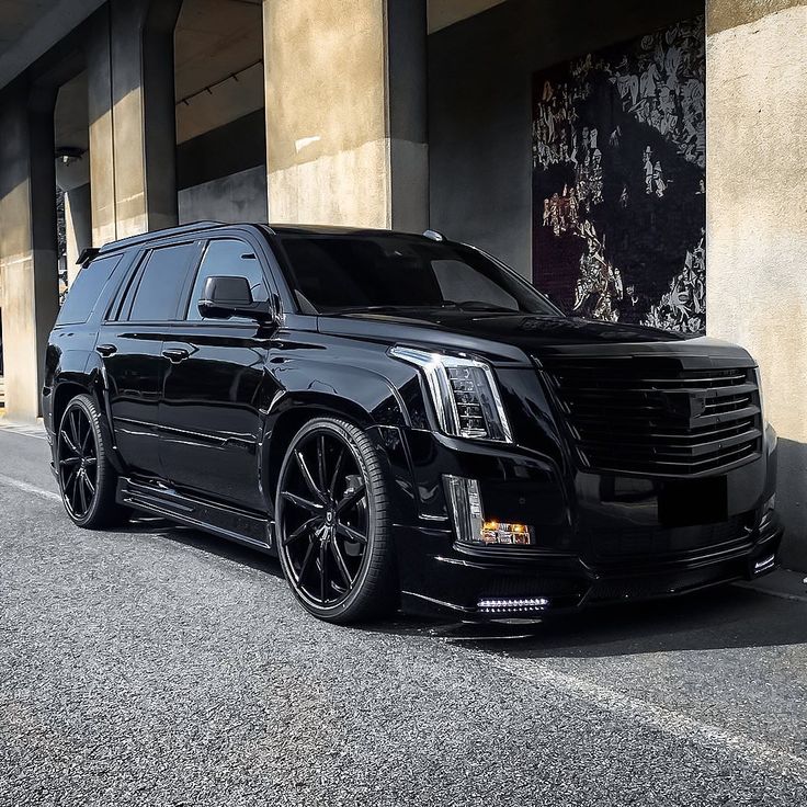 Luxury SUV preview